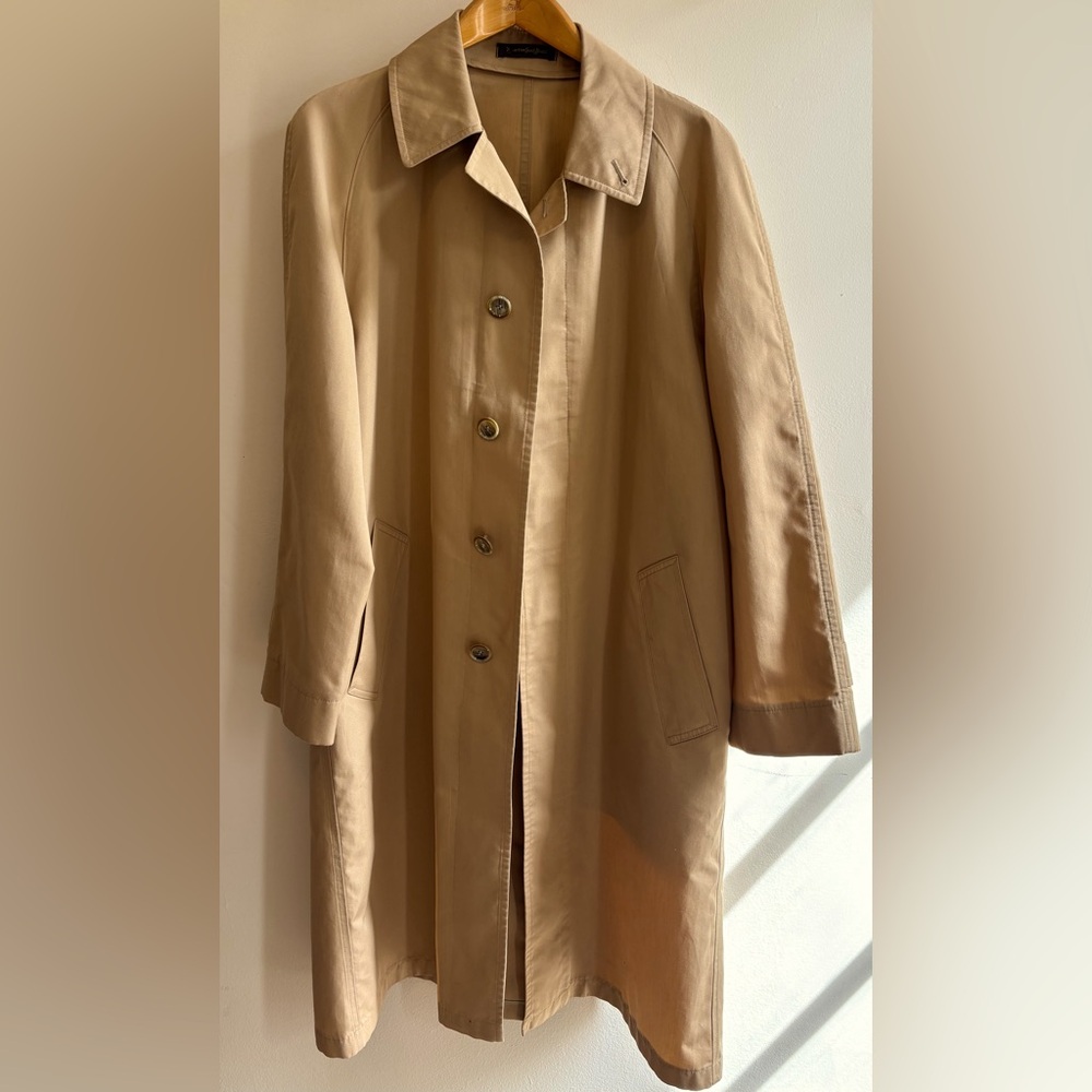 Classic Vintage Tan Button-Up Raincoat Coat With Kangaroo Pocket